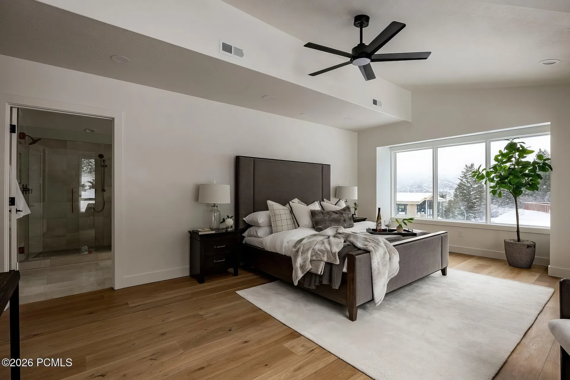 Discovery Ridge custom home feature