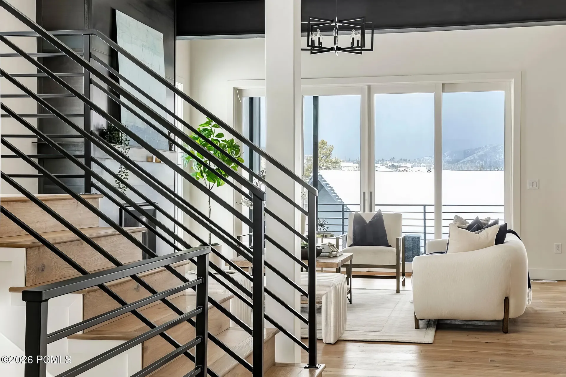 Discovery Ridge outdoor terrace